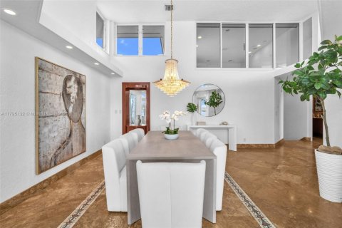 Villa ou maison à vendre à Fort Lauderdale, Floride: 4 chambres, 400.04 m2 № 1671470 - photo 16