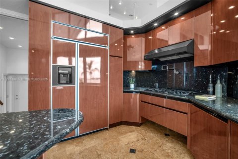 Villa ou maison à vendre à Fort Lauderdale, Floride: 4 chambres, 400.04 m2 № 1671470 - photo 22