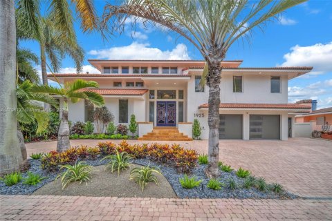 Villa ou maison à vendre à Fort Lauderdale, Floride: 4 chambres, 400.04 m2 № 1671470 - photo 1