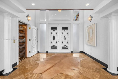 Villa ou maison à vendre à Fort Lauderdale, Floride: 4 chambres, 400.04 m2 № 1671470 - photo 10