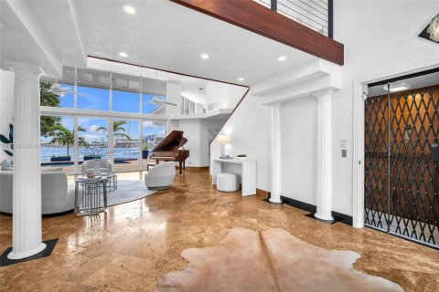 Villa ou maison à vendre à Fort Lauderdale, Floride: 4 chambres, 400.04 m2 № 1671470 - photo 7