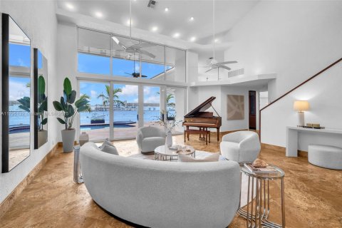 Villa ou maison à vendre à Fort Lauderdale, Floride: 4 chambres, 400.04 m2 № 1671470 - photo 6