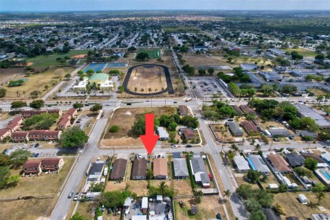 Commercial property in Miami, Florida 156.08 sq.m. № 1755706 - photo 23