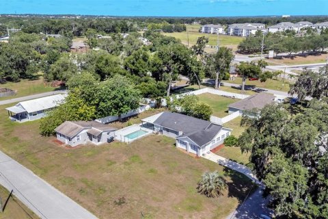 Casa en Lakeland, Florida 4 dormitorios, 245.45 m2 № 2356751