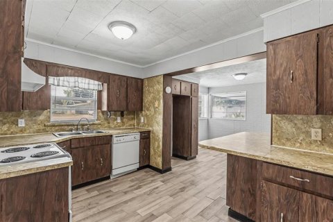 Купить виллу или дом в Лейкленд, Флорида 7 комнат, 245.45м2, № 2356751 - фото 8