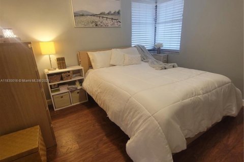 Villa ou maison à vendre à Pembroke Pines, Floride: 3 chambres, 131.55 m2 № 1958418 - photo 8