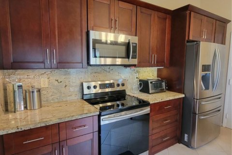 Villa ou maison à vendre à Pembroke Pines, Floride: 3 chambres, 131.55 m2 № 1958418 - photo 6