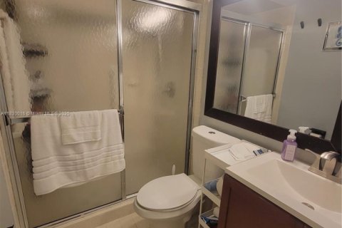 Villa ou maison à vendre à Pembroke Pines, Floride: 3 chambres, 131.55 m2 № 1958418 - photo 11