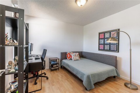 Villa ou maison à vendre à Miramar, Floride: 3 chambres, 156.08 m2 № 1987640 - photo 18