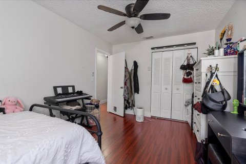 Touwnhouse à vendre à Pembroke Pines, Floride: 3 chambres, 136.75 m2 № 2192665 - photo 26