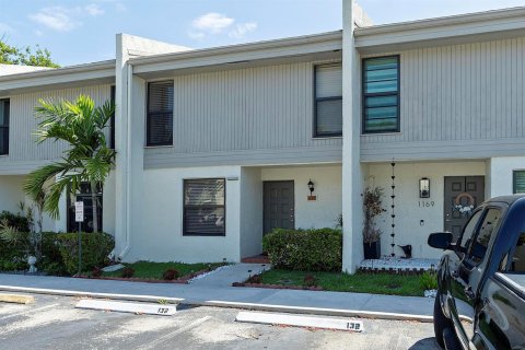 Touwnhouse à vendre à Pembroke Pines, Floride: 3 chambres, 136.75 m2 № 2192665 - photo 3
