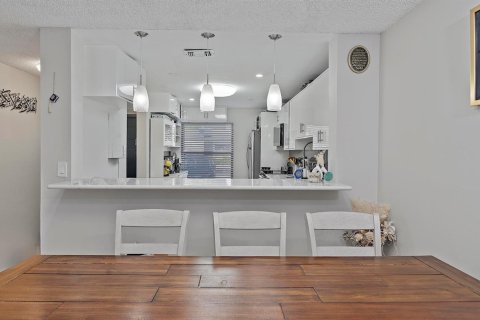Touwnhouse à vendre à Pembroke Pines, Floride: 3 chambres, 136.75 m2 № 2192665 - photo 10