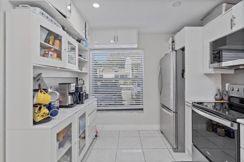 Touwnhouse à vendre à Pembroke Pines, Floride: 3 chambres, 136.75 m2 № 2192665 - photo 6