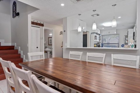 Touwnhouse à vendre à Pembroke Pines, Floride: 3 chambres, 136.75 m2 № 2192665 - photo 11