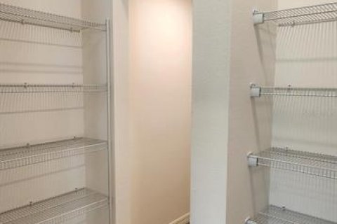 House in Eustis, Florida 4 bedrooms, 237.83 sq.m. № 1907961 - photo 7