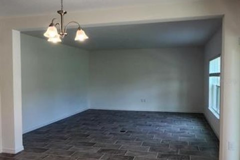 House in Eustis, Florida 4 bedrooms, 237.83 sq.m. № 1907961 - photo 9