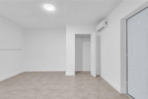 Casa en venta en Homestead, Florida, 3 dormitorios, 126.25 m2 № 1897247 - foto 21