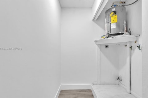 Casa en venta en Homestead, Florida, 3 dormitorios, 126.25 m2 № 1897247 - foto 27