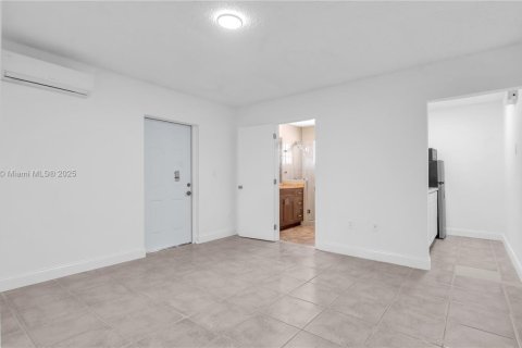 Casa en venta en Homestead, Florida, 3 dormitorios, 126.25 m2 № 1897247 - foto 24