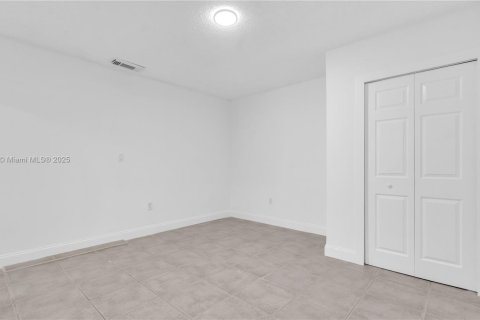 Casa en venta en Homestead, Florida, 3 dormitorios, 126.25 m2 № 1897247 - foto 23