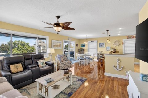 Villa ou maison à vendre à Hudson, Floride: 2 chambres, 101.45 m2 № 2155517 - photo 3