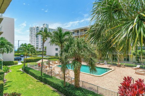 Condo in Boca Raton, Florida, 1 bedroom № 2243830 - photo 7
