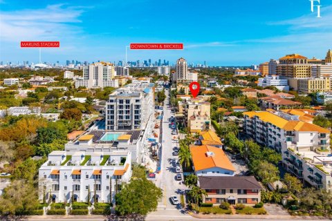 Condominio en venta en Coral Gables, Florida, 2 dormitorios, 109.25 m2 № 2030987 - foto 19