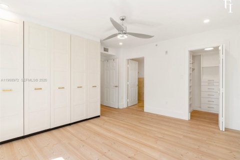 Condominio en venta en Coral Gables, Florida, 2 dormitorios, 109.25 m2 № 2030987 - foto 12