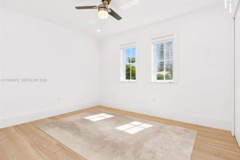 Condominio en venta en Coral Gables, Florida, 2 dormitorios, 109.25 m2 № 2030987 - foto 16