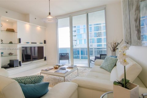 Copropriété à louer à Sunny Isles Beach, Floride: 3 chambres, 183.39 m2 № 2045869 - photo 3
