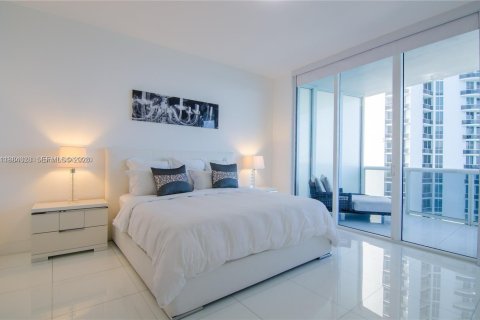Copropriété à louer à Sunny Isles Beach, Floride: 3 chambres, 183.39 m2 № 2045869 - photo 12