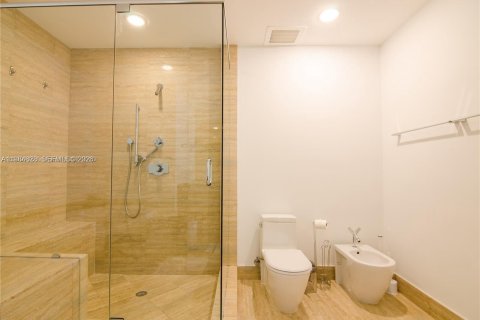 Copropriété à louer à Sunny Isles Beach, Floride: 3 chambres, 183.39 m2 № 2045869 - photo 14