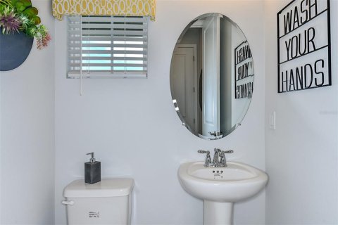 House in Apollo Beach, Florida 3 bedrooms, 166.3 sq.m. № 2396369 - photo 4