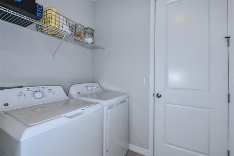 House in Apollo Beach, Florida 3 bedrooms, 166.3 sq.m. № 2396369 - photo 14