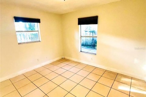 Villa ou maison à louer à Orlando, Floride: 3 chambres, 98.1 m2 № 2424027 - photo 13