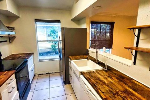 Villa ou maison à louer à Orlando, Floride: 3 chambres, 98.1 m2 № 2424027 - photo 8