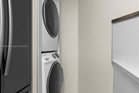 Copropriété à vendre à Miami, Floride: 2 chambres, 74.97 m2 № 1968189 - photo 21