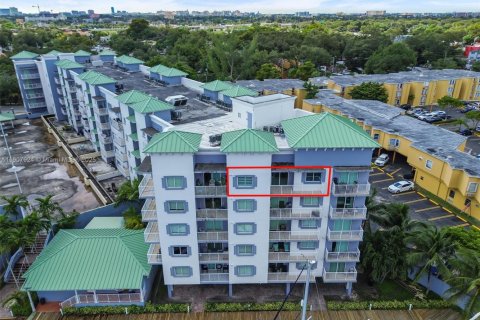 Copropriété à vendre à Miami, Floride: 2 chambres, 74.97 m2 № 1968189 - photo 8