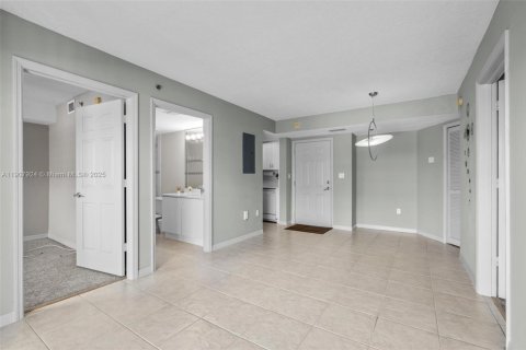 Copropriété à vendre à Miami, Floride: 2 chambres, 74.97 m2 № 1968189 - photo 17