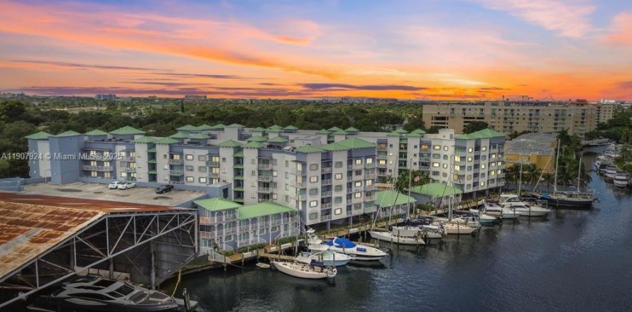 Condo à Miami, Floride, 2 chambres  № 1968189