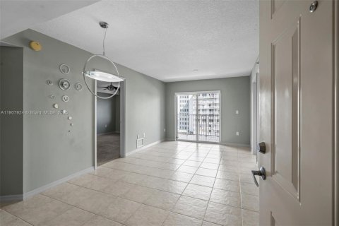 Copropriété à vendre à Miami, Floride: 2 chambres, 74.97 m2 № 1968189 - photo 14