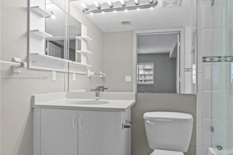 Copropriété à vendre à Miami, Floride: 2 chambres, 74.97 m2 № 1968189 - photo 24