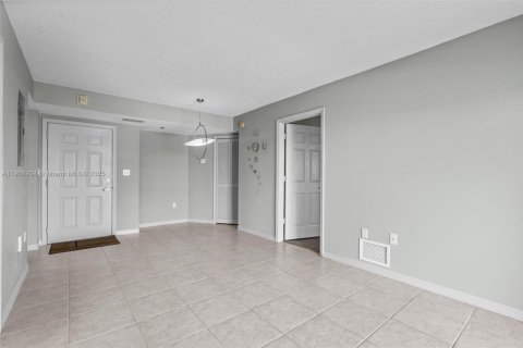 Copropriété à vendre à Miami, Floride: 2 chambres, 74.97 m2 № 1968189 - photo 18