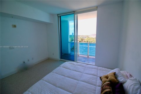 Copropriété à louer à Hallandale Beach, Floride: 1 chambre, 77.67 m2 № 1961833 - photo 13