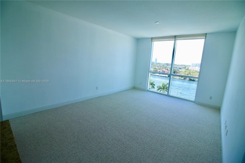Copropriété à louer à Hallandale Beach, Floride: 1 chambre, 77.67 m2 № 1961833 - photo 9