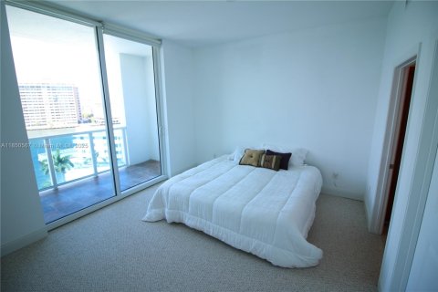 Copropriété à louer à Hallandale Beach, Floride: 1 chambre, 77.67 m2 № 1961833 - photo 17