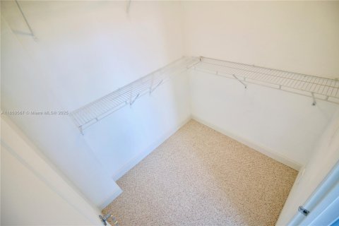 Copropriété à louer à Hallandale Beach, Floride: 1 chambre, 77.67 m2 № 1961833 - photo 29