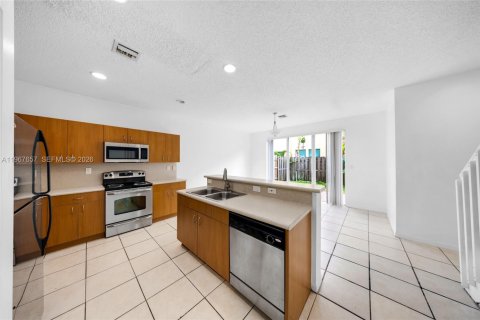 Townhouse in Homestead, Florida 3 bedrooms, 147.16 sq.m. № 2029726 - photo 10