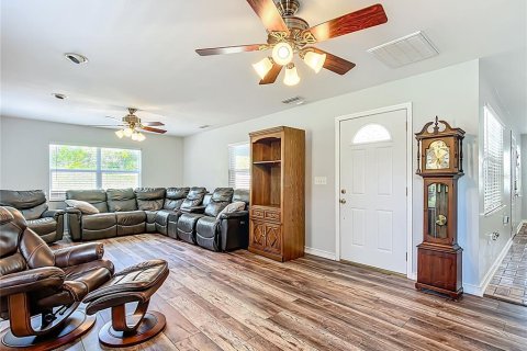 Casa en venta en Winter Haven, Florida, 3 dormitorios, 267 m2 № 1879085 - foto 19