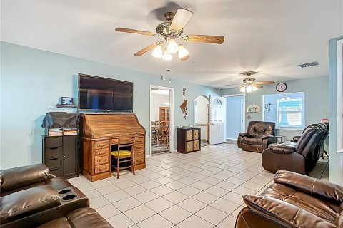 Casa en venta en Winter Haven, Florida, 3 dormitorios, 267 m2 № 1879085 - foto 9